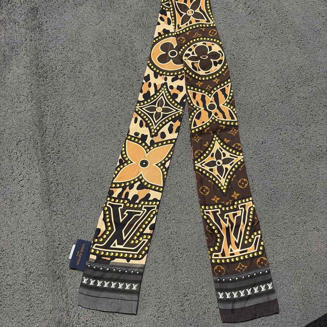 Louis Vuitton モノグラムスカーフ