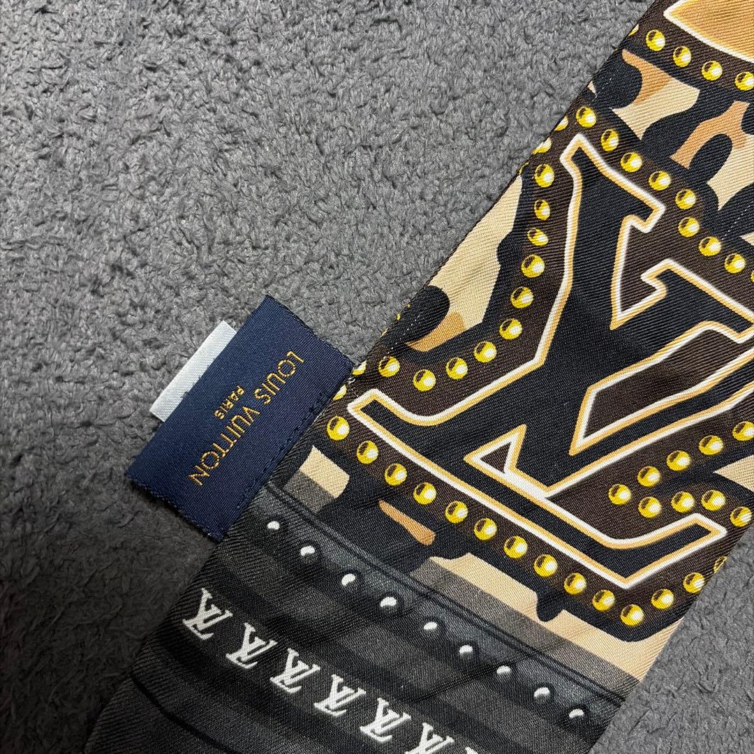Louis Vuitton モノグラムスカーフ