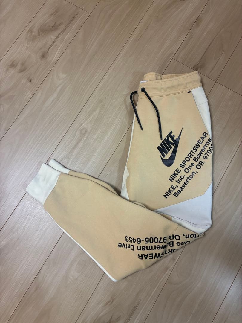 ナイキテックフリース　パンツ　Sサイズ