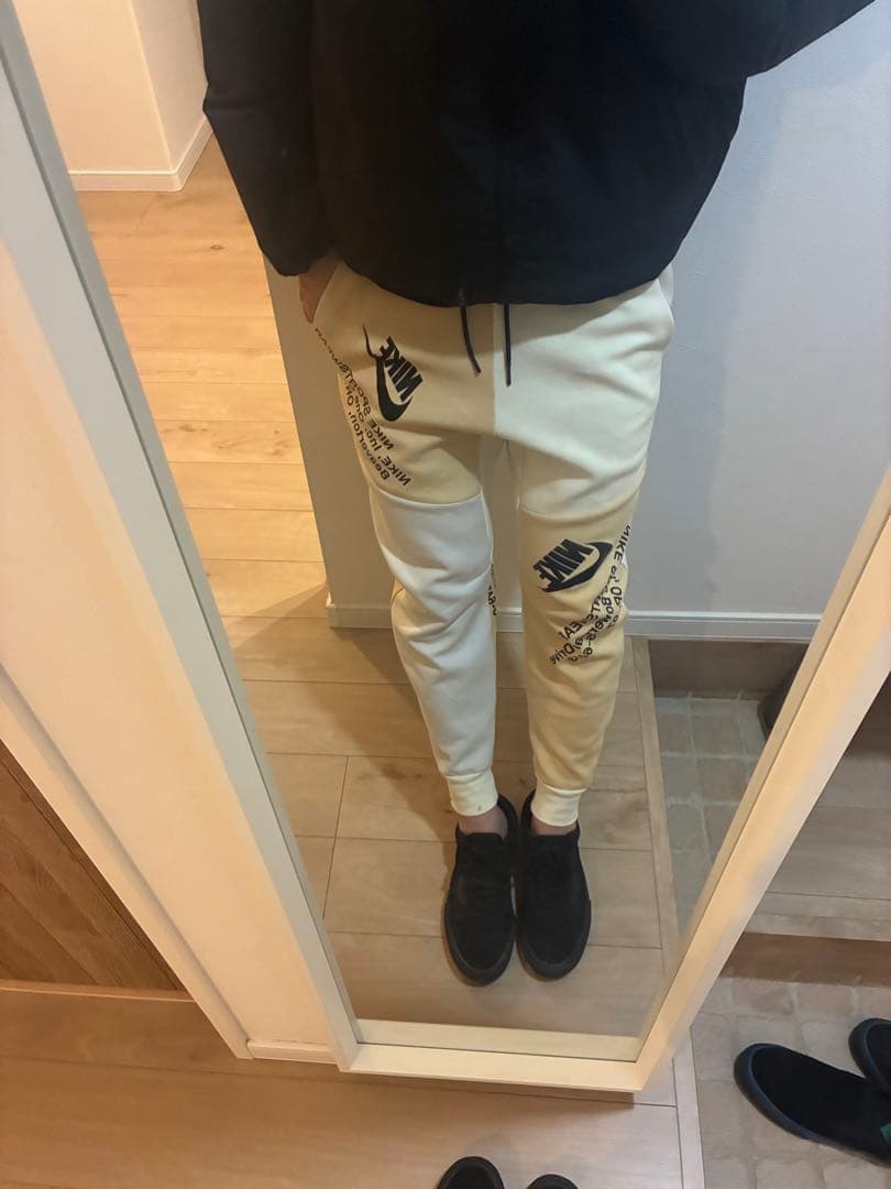 ナイキテックフリース　パンツ　Sサイズ