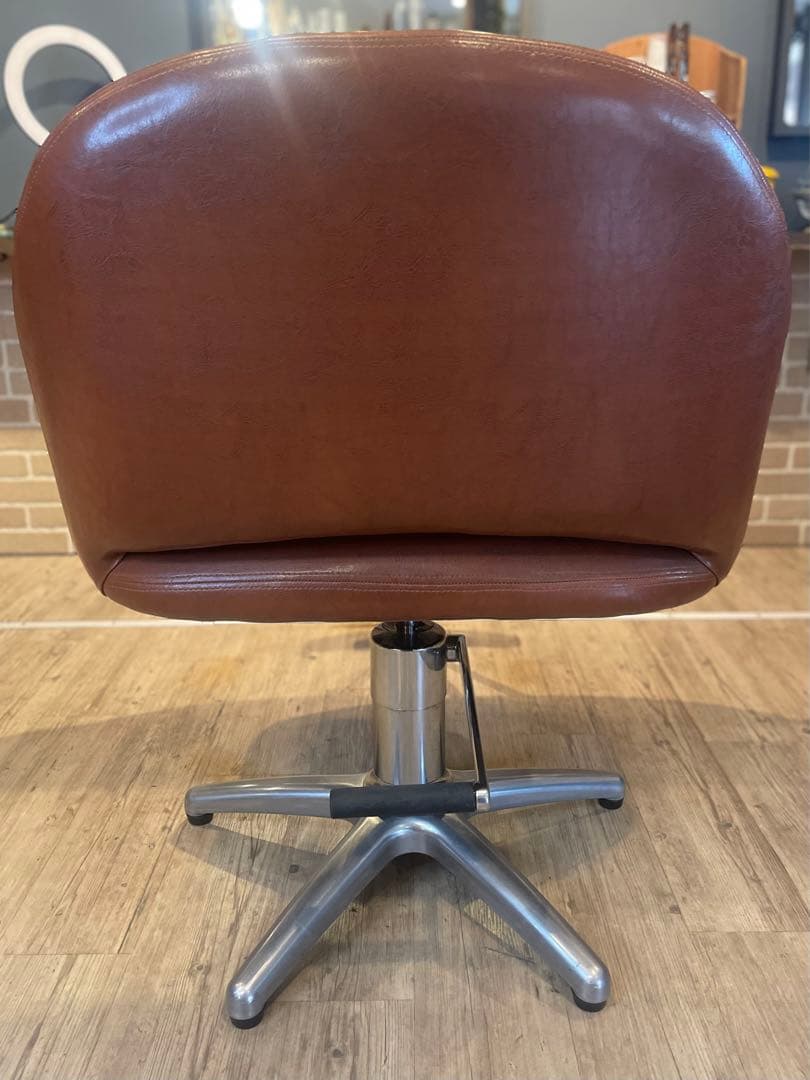 ② スタイリングチェア　セット椅子　美容椅子　サロン椅子　座椅子　　⚠️ジャンク品