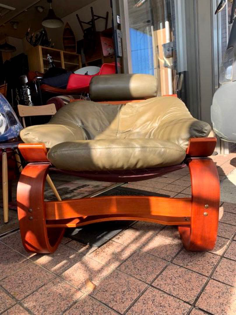 1970年代　ネロクラーケン　ヴィンテージアームチェア・オットマン