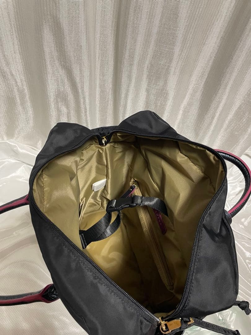 美品　SWANY(スワニー)リリーア キャリー　四輪ストッパー　レインカバー付き