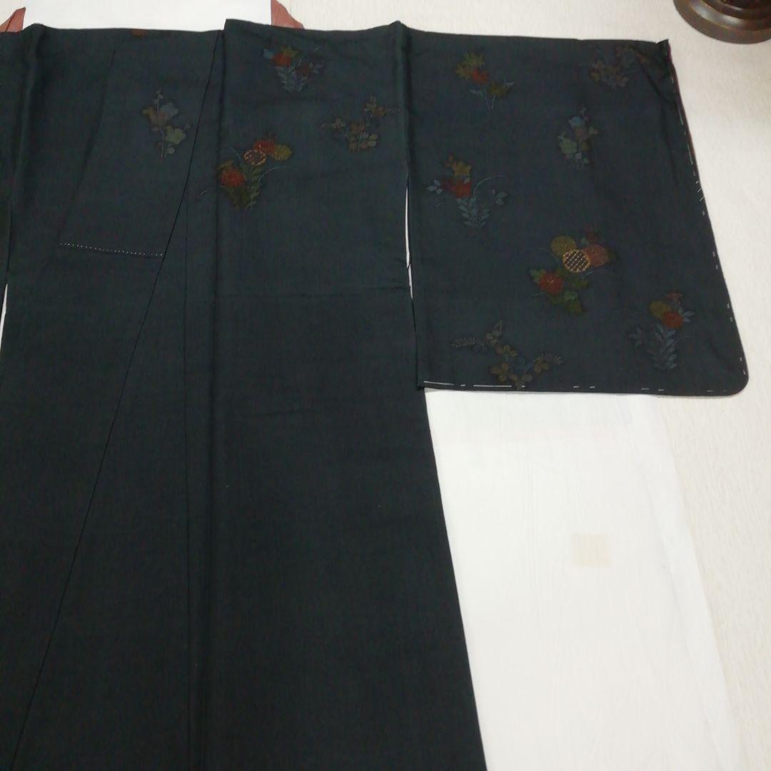 ❮未使用❯結城紬付け下げ▪限りなく紺色に近いグリーン地に小花模様肩身丈162.5