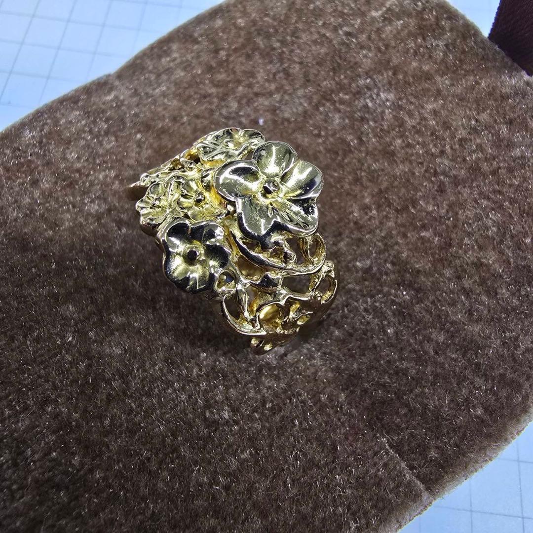18金お花デザインリング6.42グラム16.5号