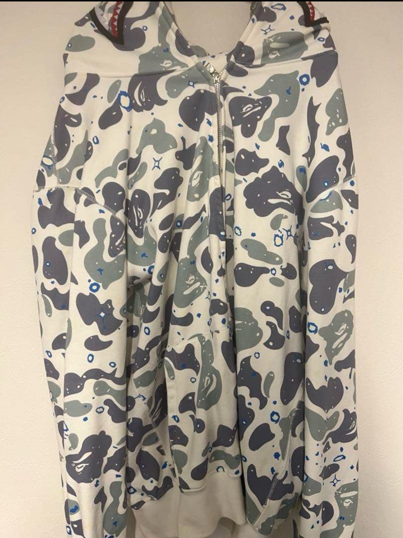 k*u様 シャークデザイン カモフラージュパーカー