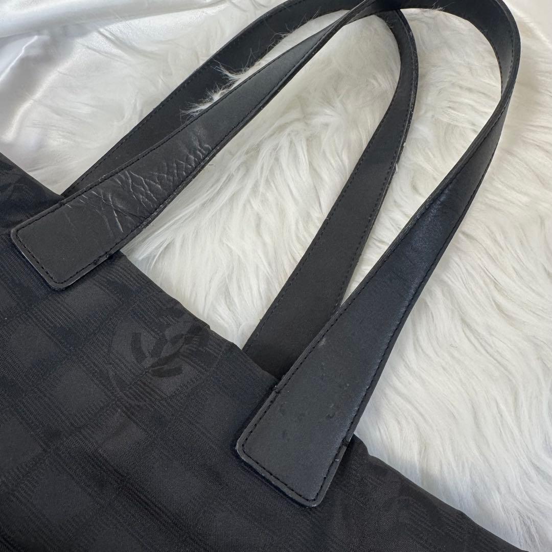 シャネル　ニュートラベルライン　ブラック トートバッグ　CHANEL