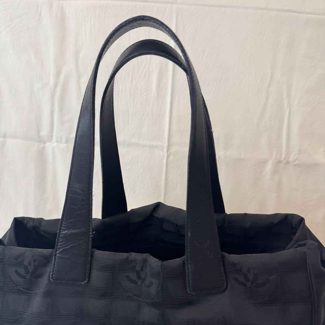 シャネル　ニュートラベルライン　ブラック トートバッグ　CHANEL