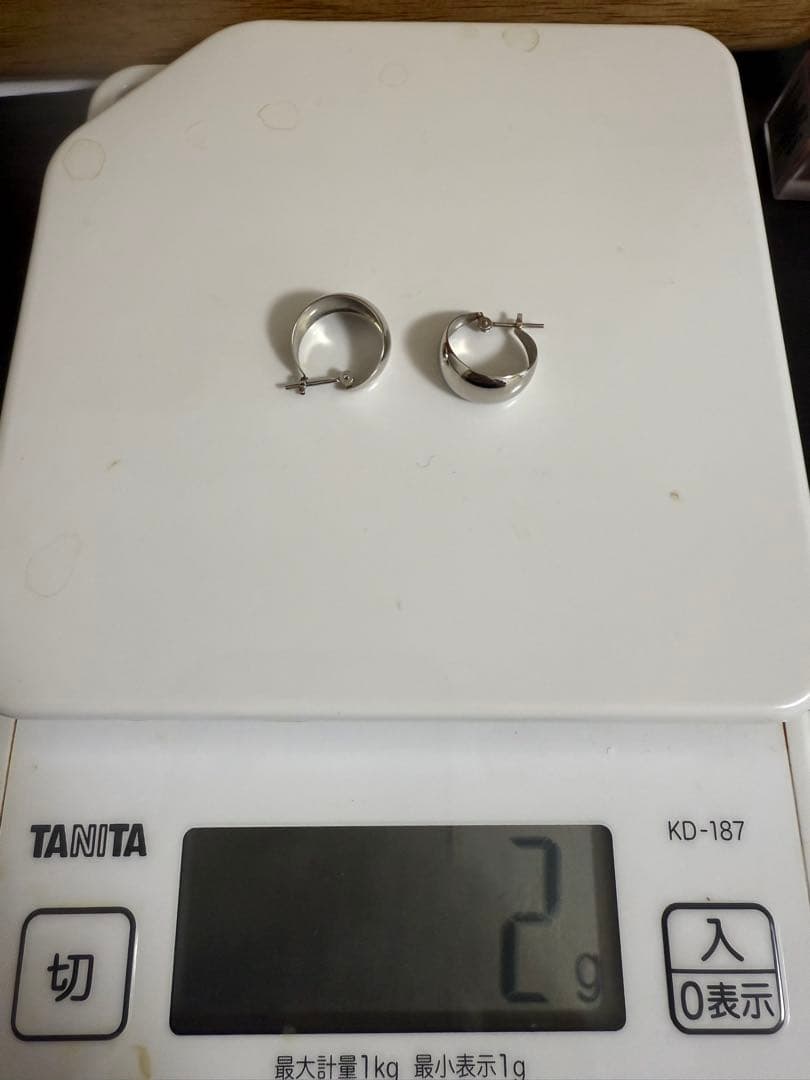 プラチナ　ムーンフープピアス　2g