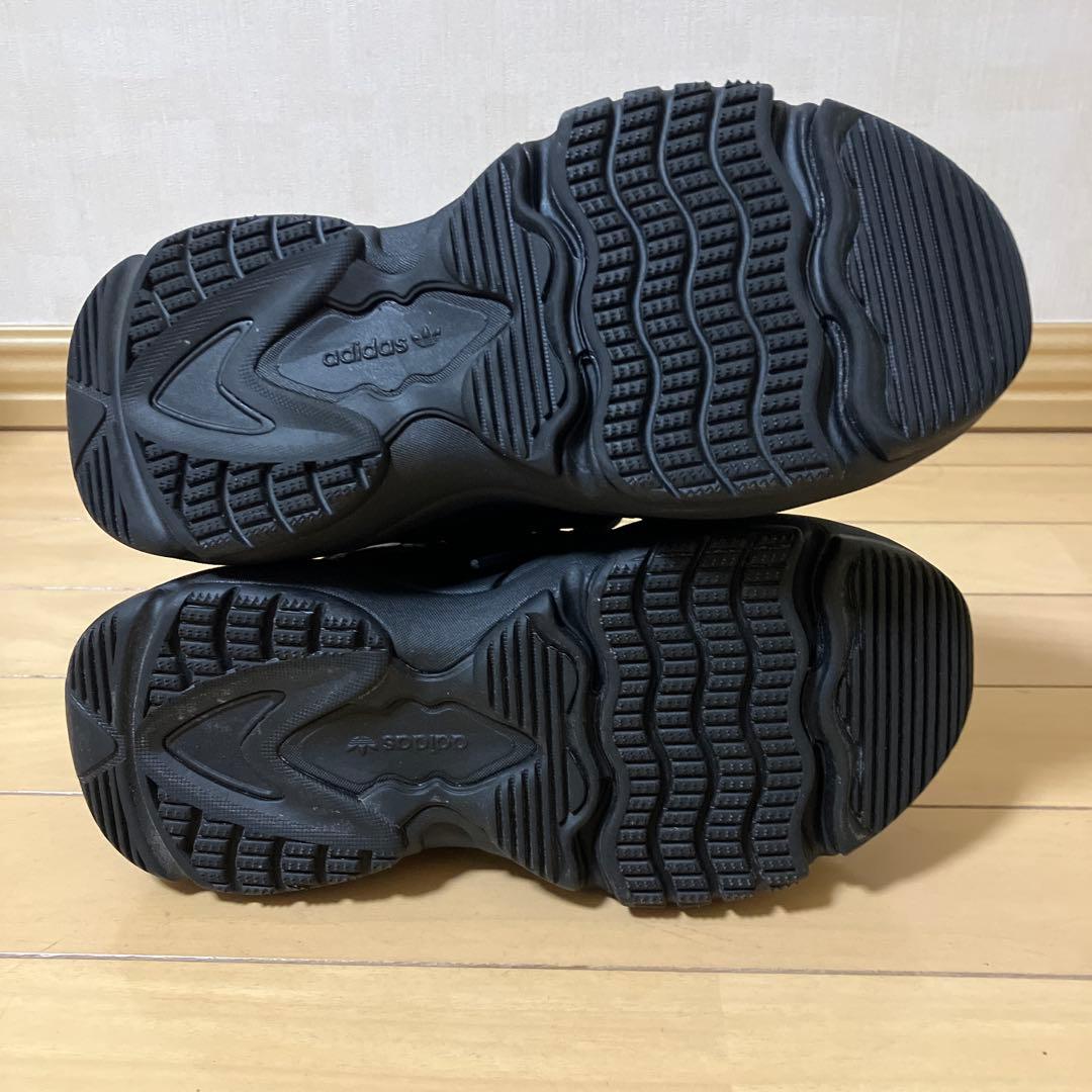 adidasスニーカー24cm