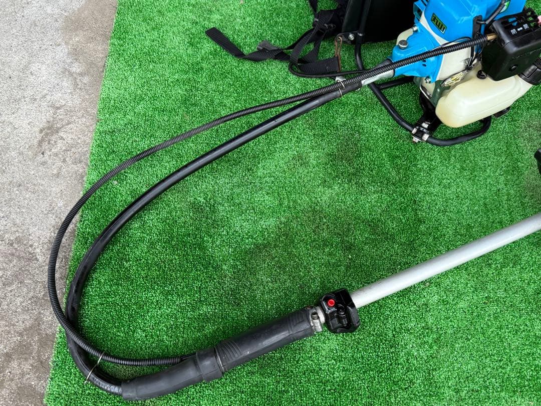 丸山　マルヤ　MBS267V 草刈機　背負い式　刈払機　送料込み‼︎