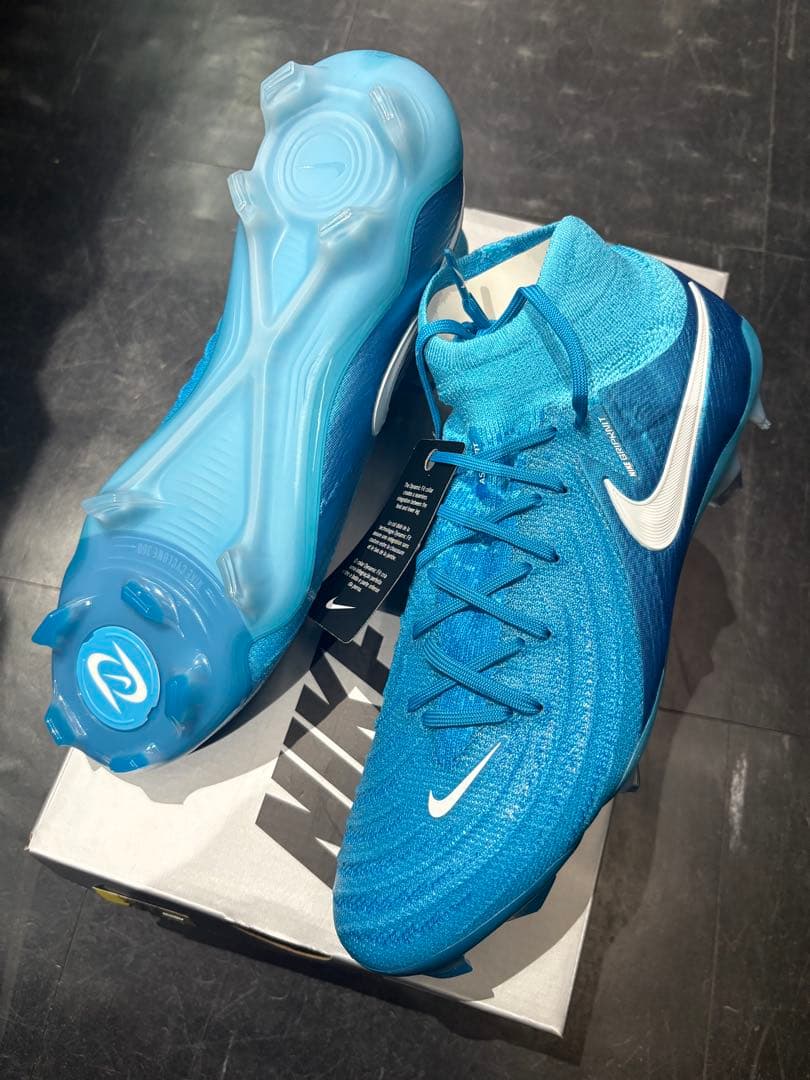 新品　大特価　ナイキ ファントム ルナ 2 エリート FG