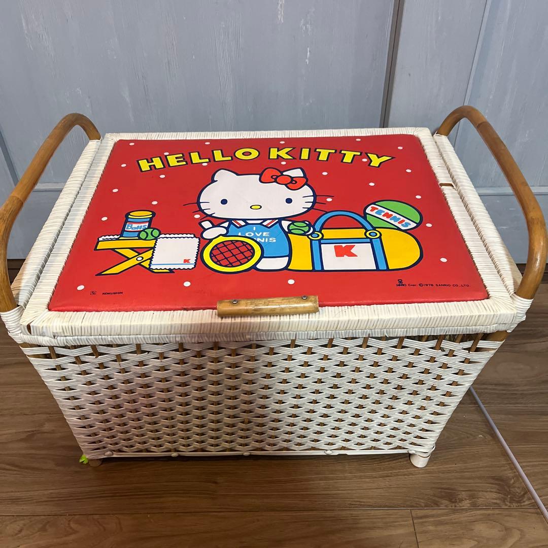 ✳︎レトロ　ハローキティ　かご　バスケット　サンリオ　収納　籠　昭和　レア編み込み