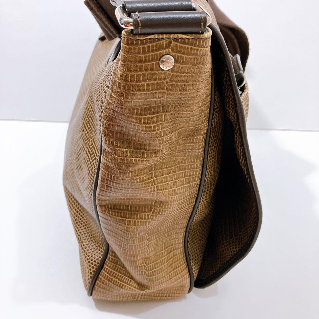 【逸品】ETRO レザー　メッセンジャー　ショルダーバッグ　蛇柄　型押し