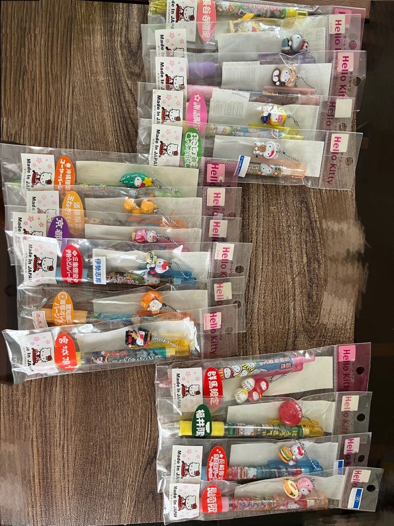 ハローキティ　ご当地　ボールペン　15本セット　バラ売り不可