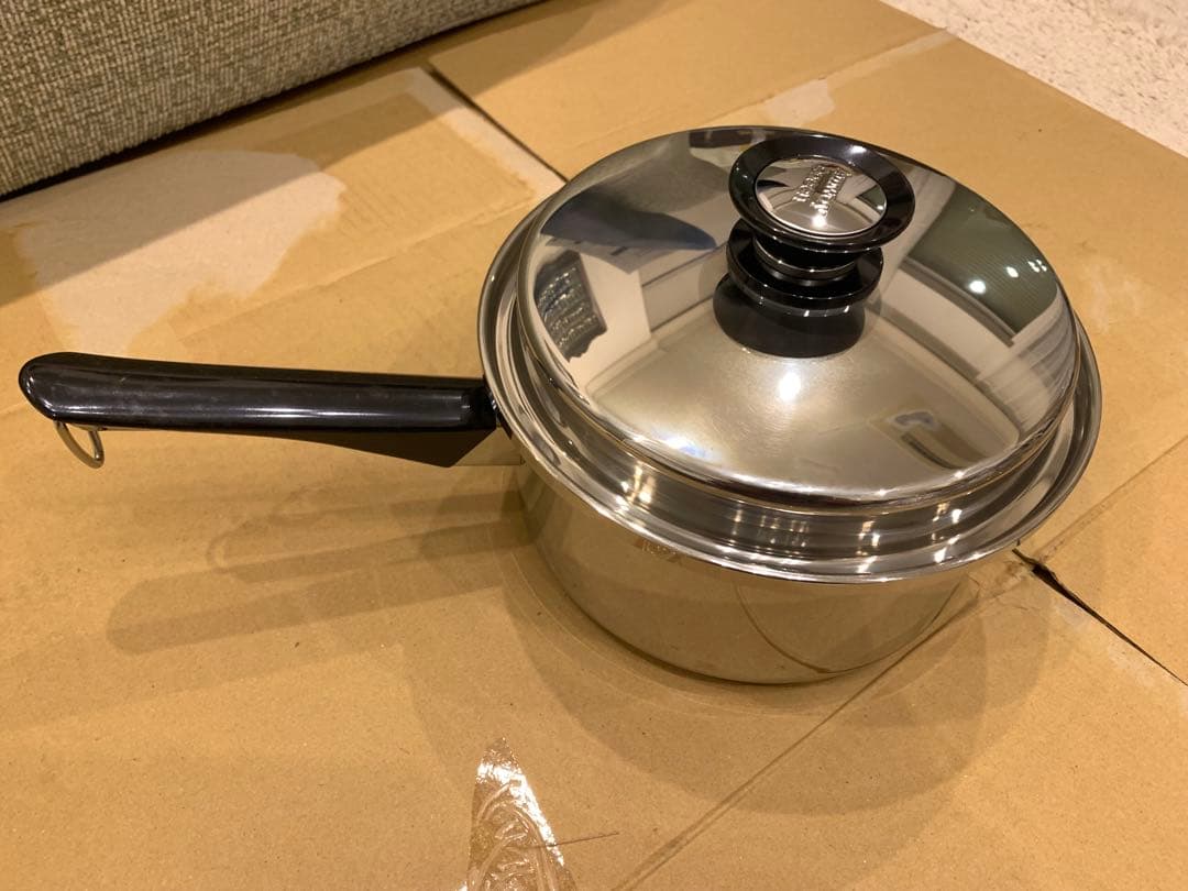 新品　18/8ステンレス　アムウェイ　大ソースパン　ＩＨ対応