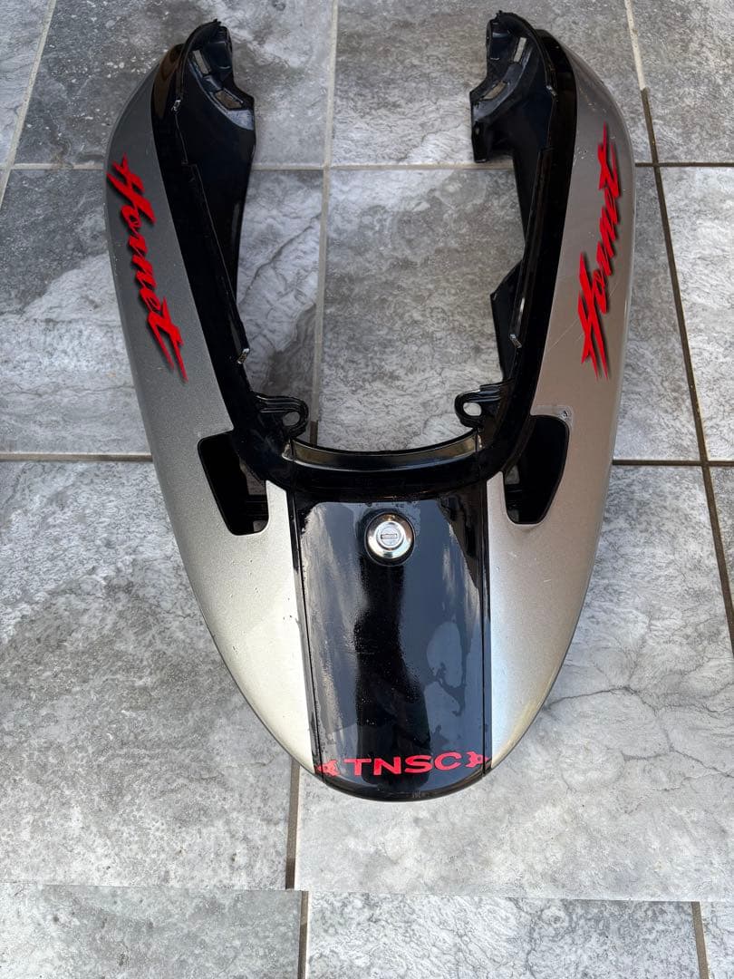 HONDA ホーネット 250 テールカウル シルバー/ブラック カウル