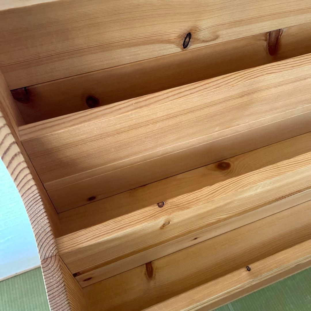 表紙の見える絵本棚　ハンドメイド・Ｗ90㎝・みつろう仕上げ