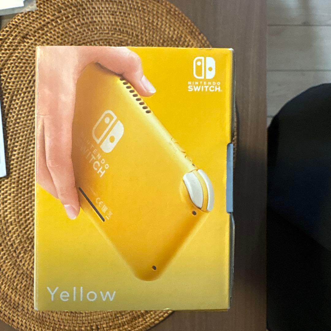 ゆち　Nintendo Switch Lite イエロー