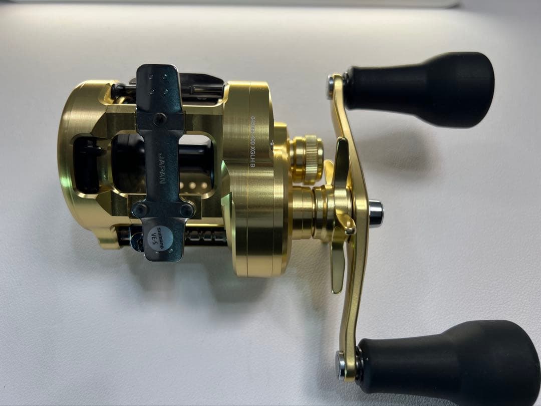 【未使用】シマノ 23 カルカッタコンクエスト MD 【400XGLH】