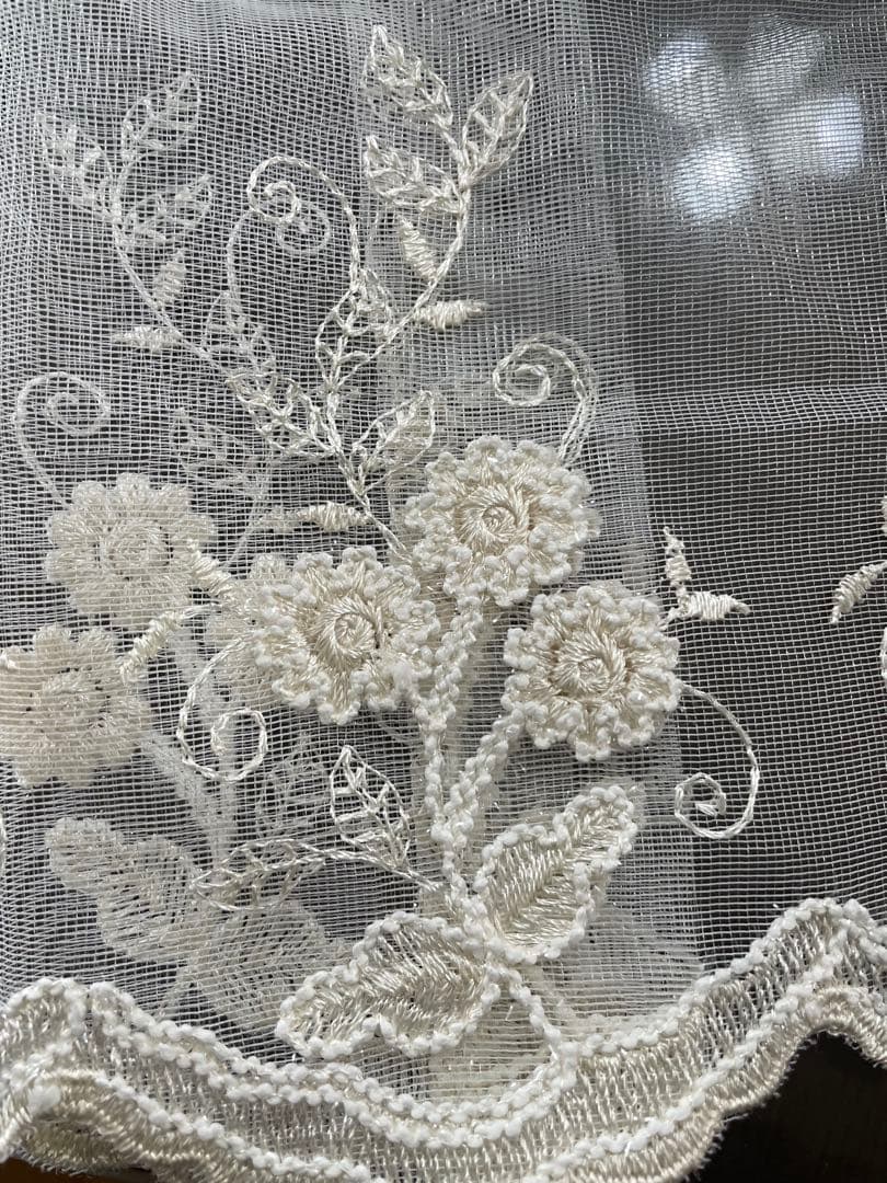 レース カーテン, 花刺繍入り カーテン、H204cmXW110cm X 2,