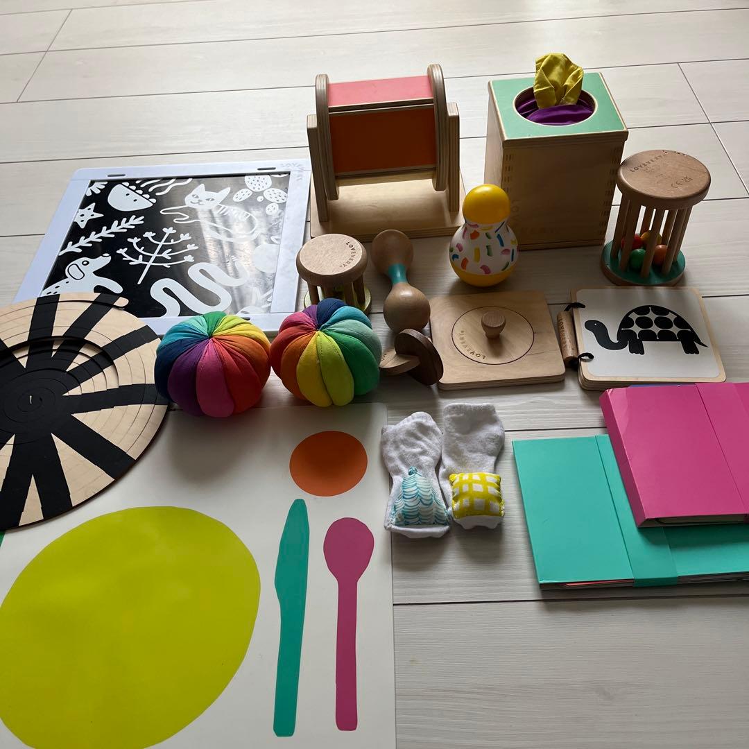 LOVEVERY 0-12months Play Kit モンテッソーリ