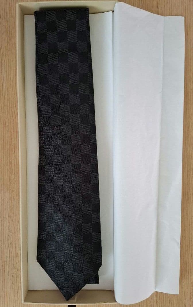 えりぃ　LOUIS VUITTON ブラック ダミエネクタイ　新品未使用品