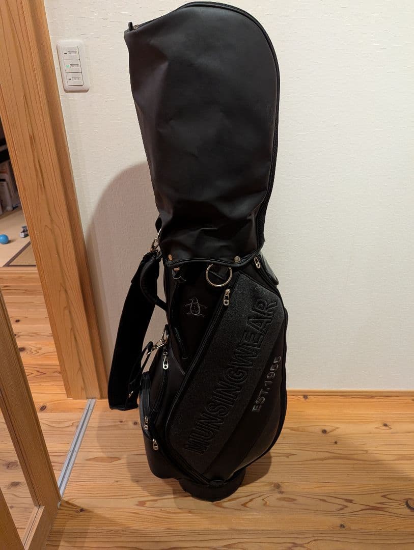 【最終価格】キャディバッグ マンシングウェア(9.0型・6分割)