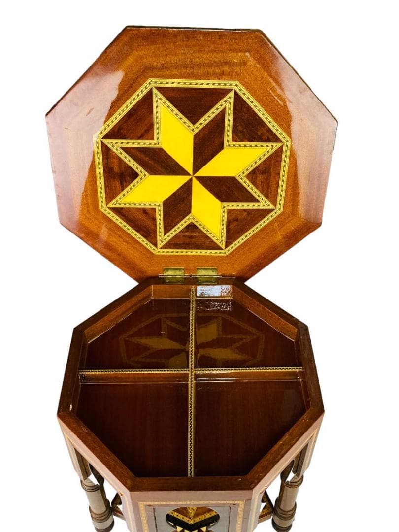 世界の民芸品 寄木細工のテーブル