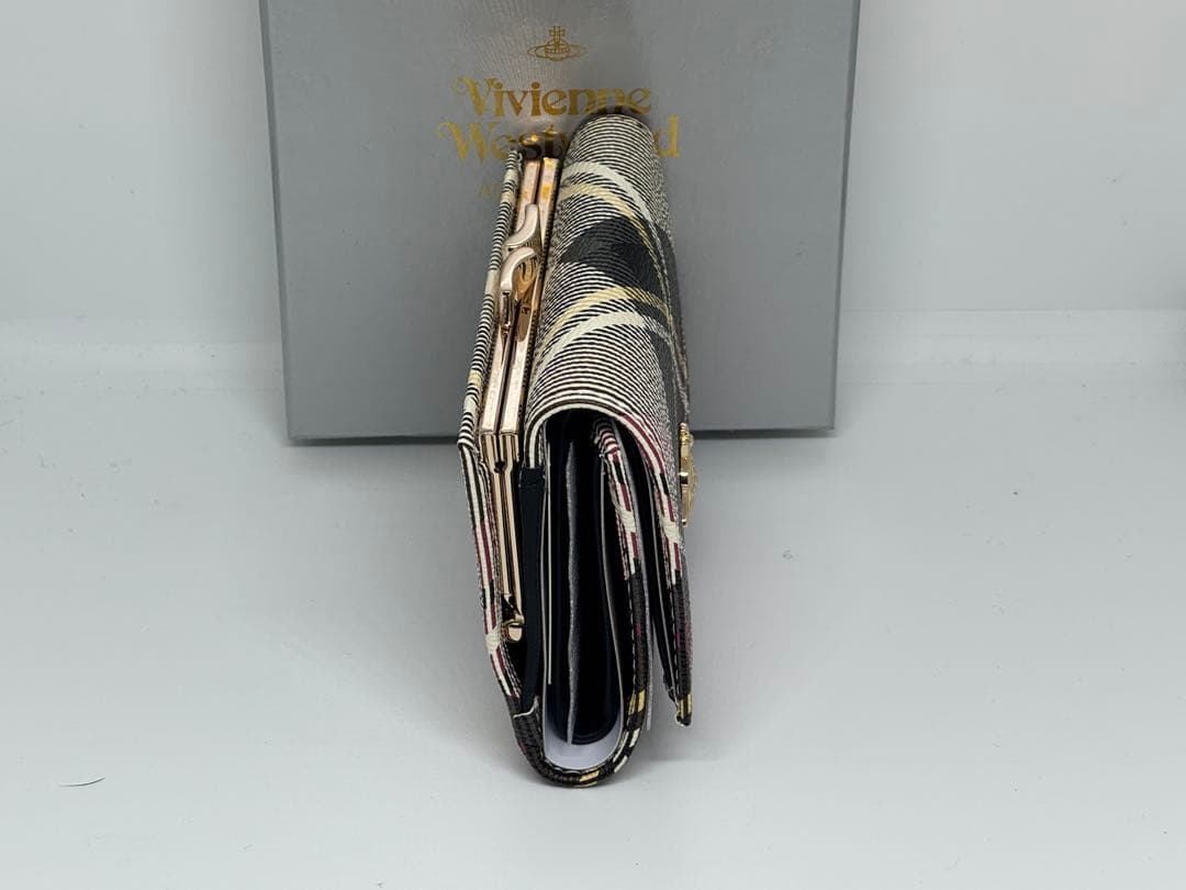 【新品未使用】Vivienne Westwood チェック柄三つ折り財布