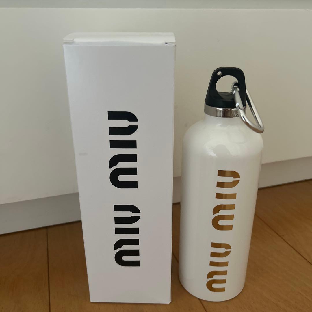 MIU MIU ロゴ入り ステンレスボトル　水筒