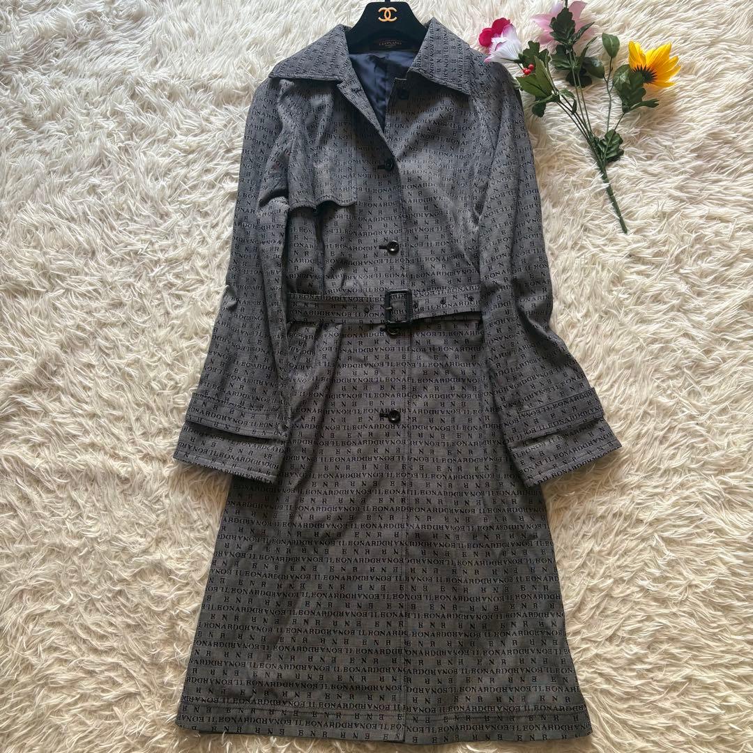 極美品✨レオナール　ロング丈　トレンチコート　シルク混　ロゴ総柄　XL相当　13