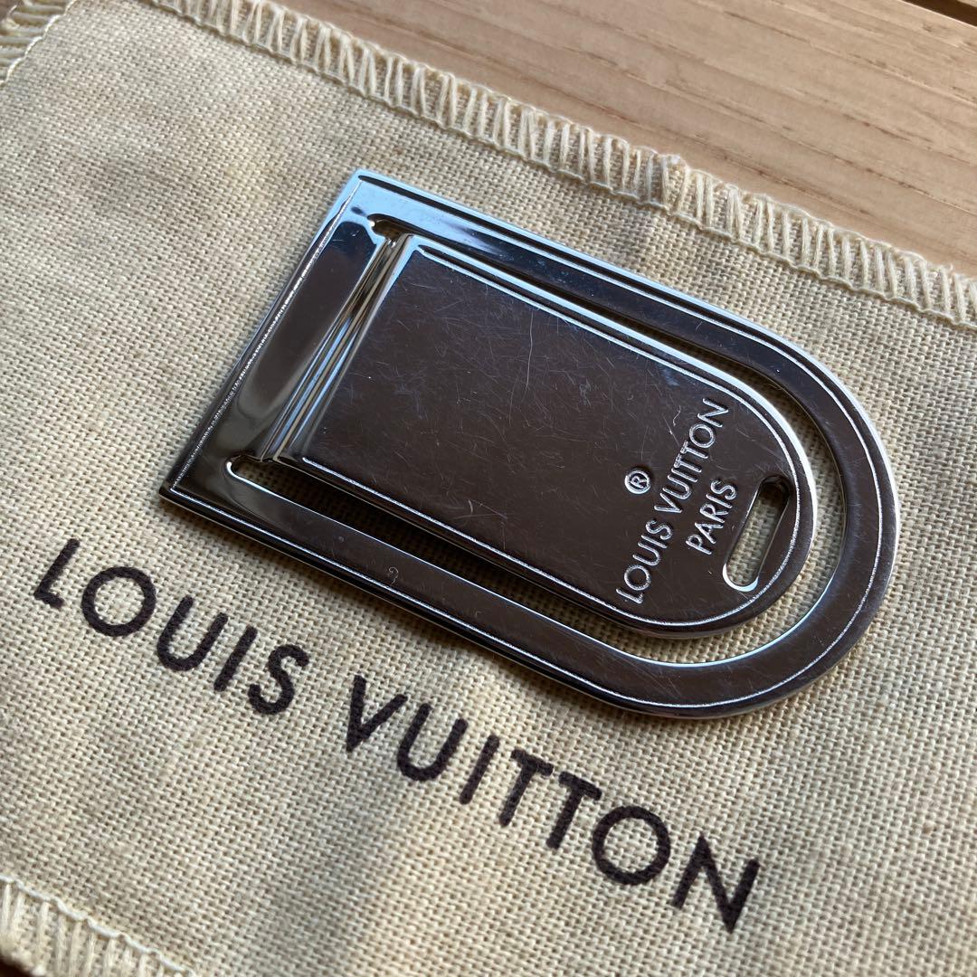 ルイヴィトン　マネークリップ　小袋付