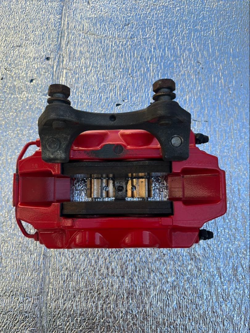 アバルト595シリーズ3 最終型 ブレンボキャリパー ツーピースドリルドローター