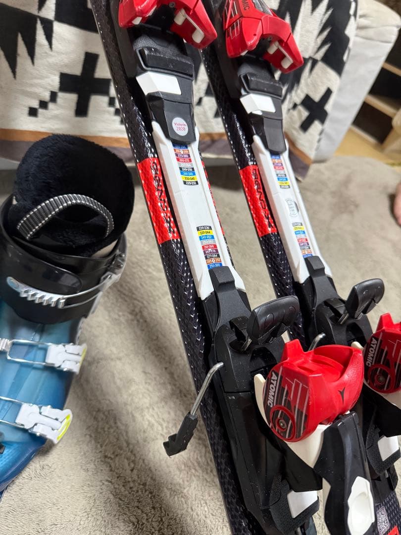 Atomic スキー板 Redster J2 140 / 25㎝ ブーツ付