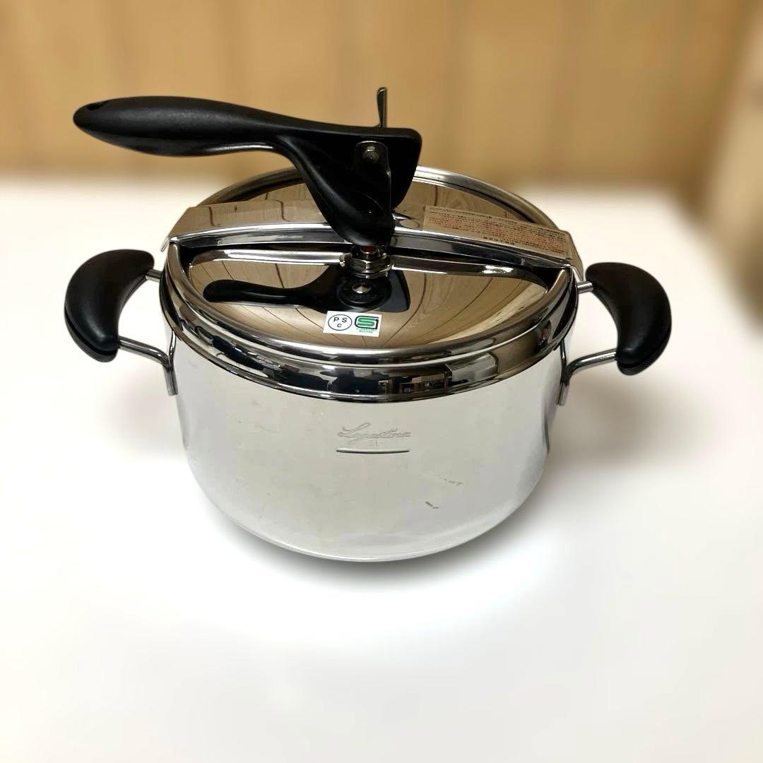 ESH013【未使用品】ステンレス 圧力鍋（Lagostina ）