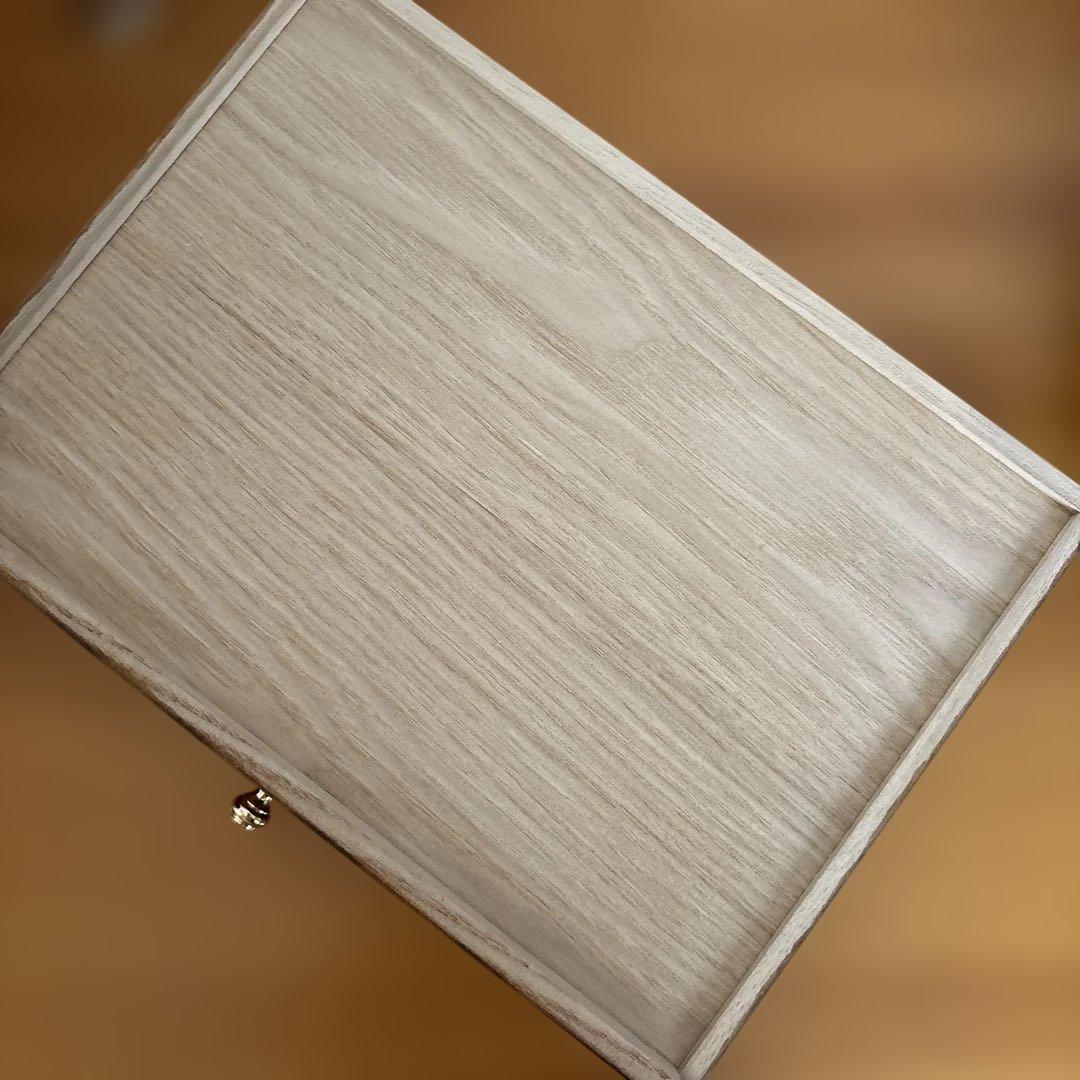 美品　アンティーク　葡萄葉柄 透かし彫りアクセサリーケース　ジュエリーボックス