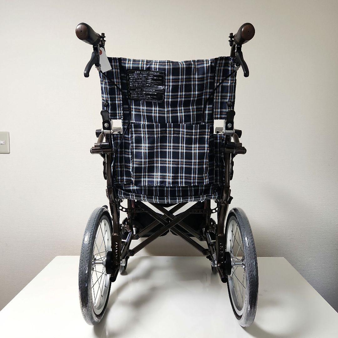 カワムラサイクル　介助用　多機能　ノーパンクタイヤ　車椅子　WAVIT＋