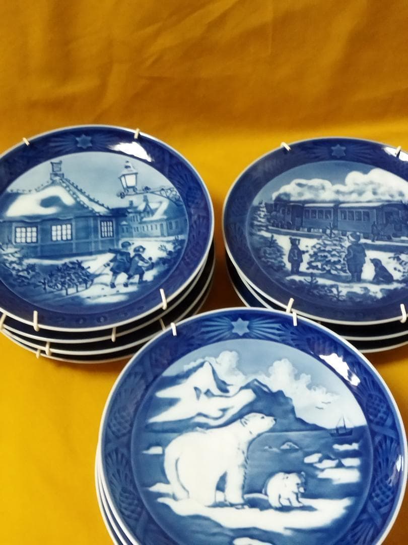 ロイヤルコペンハーゲン イヤープレート 11枚　2000年代 ハンガー　未使用