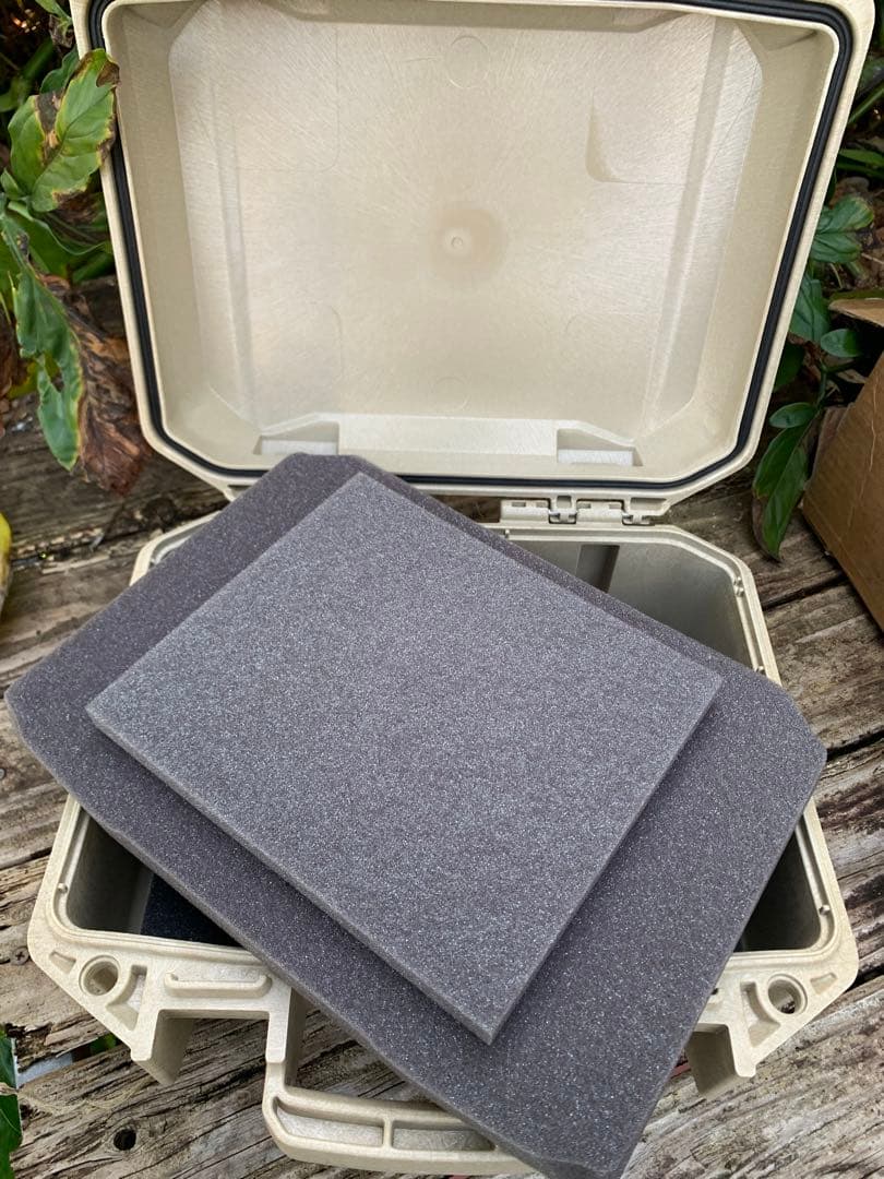 米軍放出品 ペリカンケース pelican ピストルケース カメラケースV105