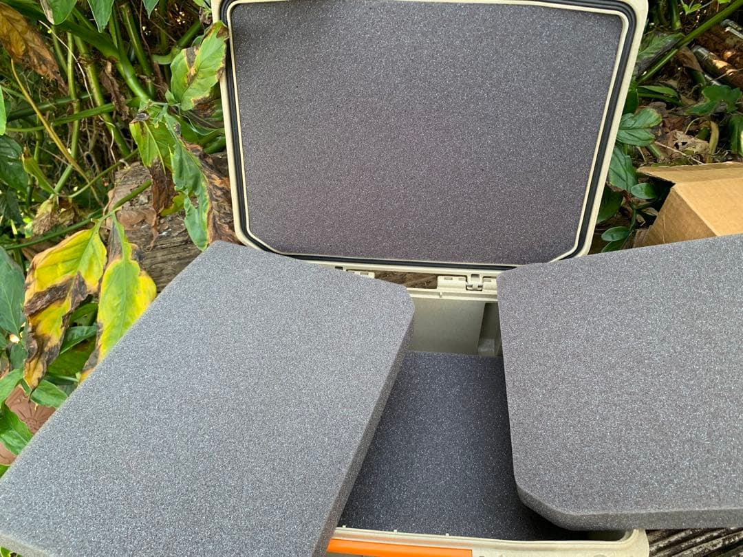 米軍放出品 ペリカンケース pelican ピストルケース カメラケースV105