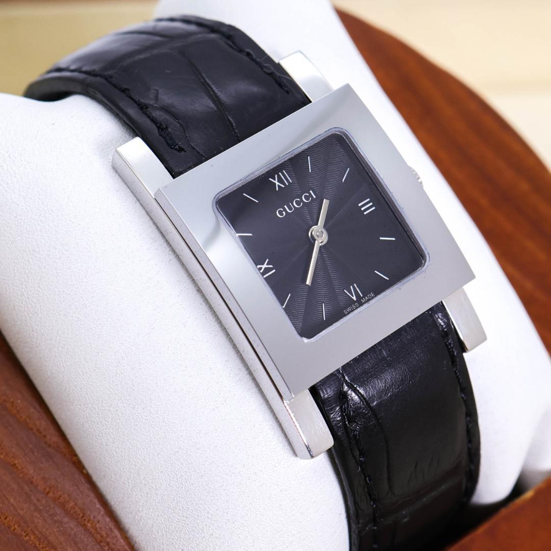 稼働 GUCCI 腕時計 7900L スクエア レディース 新品電池 2383