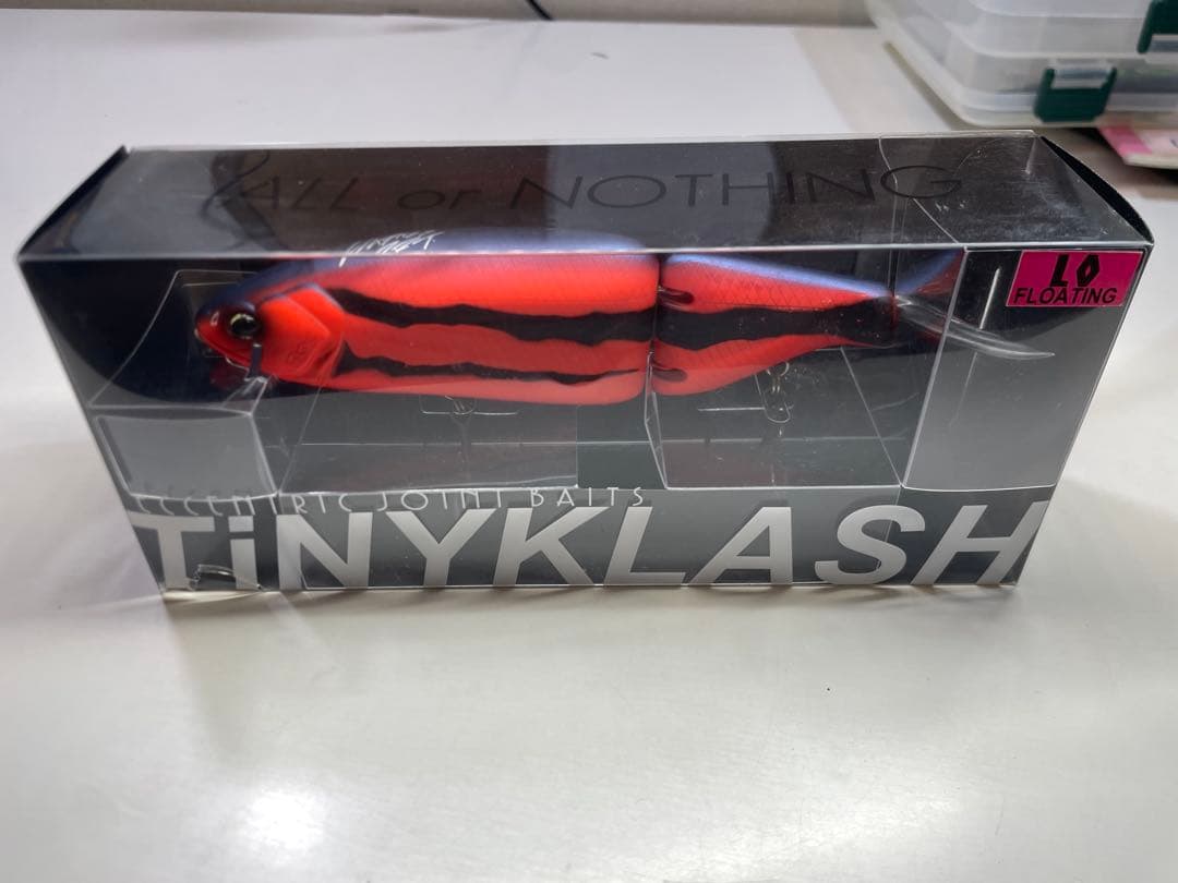 タイニークラッシュ Low ウグイボンバー