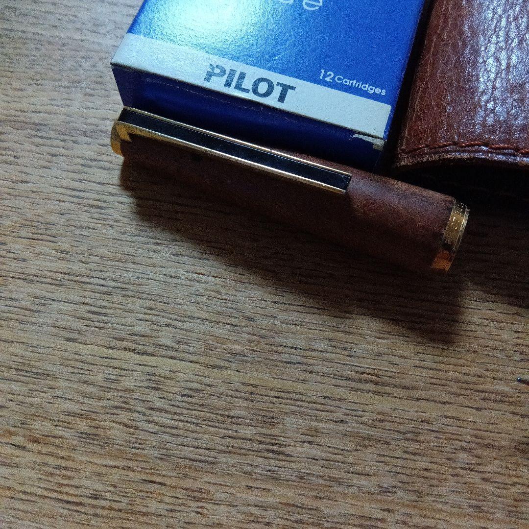 パイロットの初代カスタム・カエデ万年筆（1974年製造）ビンテージ