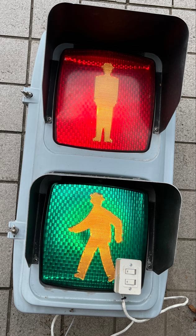 本物 歩行者用信号機 松下通信工業 点灯可能 信号灯器