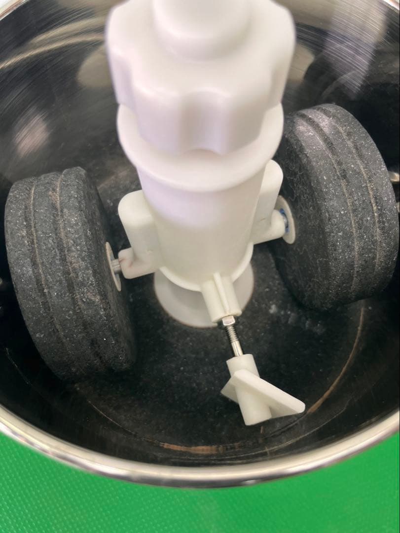 Premier チョコレートリファイナー① 卓上型　コンパクト