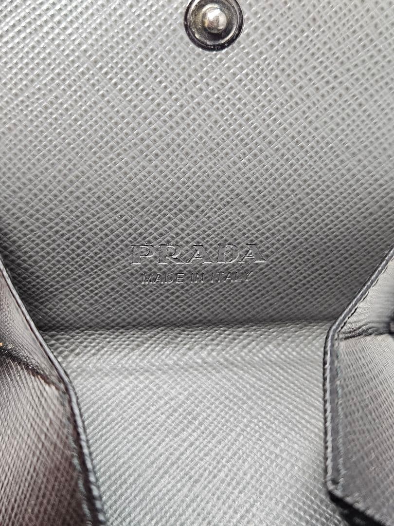 PRADA プラダ サフィアーノレザー ケース ブラック