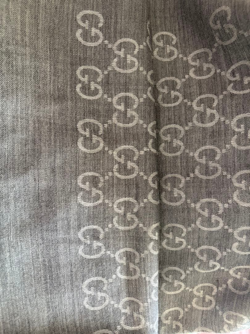 鄒*傑様 GucciGGロゴパターンストール
