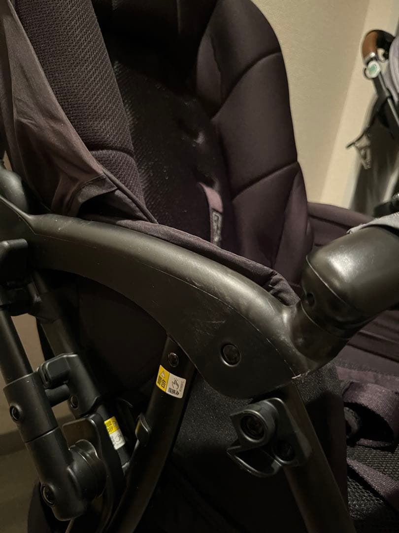 【美品】アップリカ ラクーナクッションAF ベビーカー　2023年モデル　A型