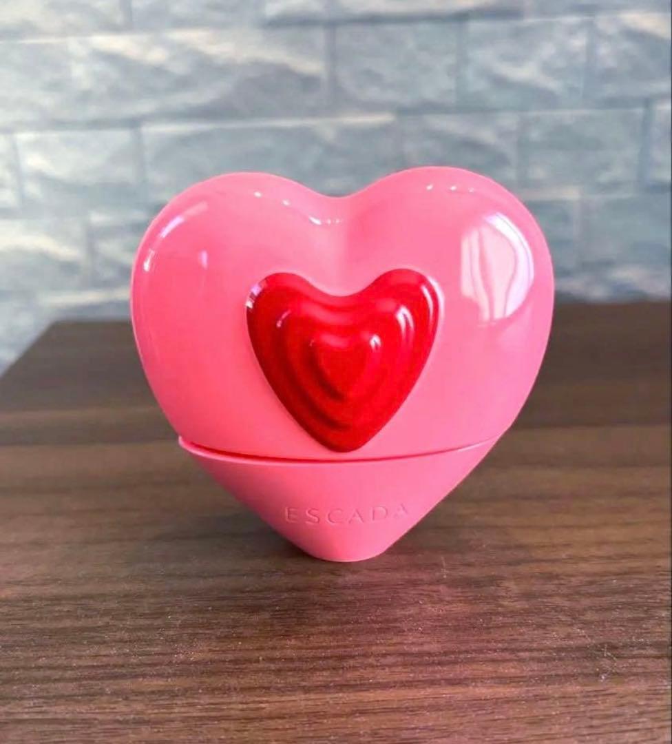 NO!NEWYORK娘 　2点Escada Love 限定品